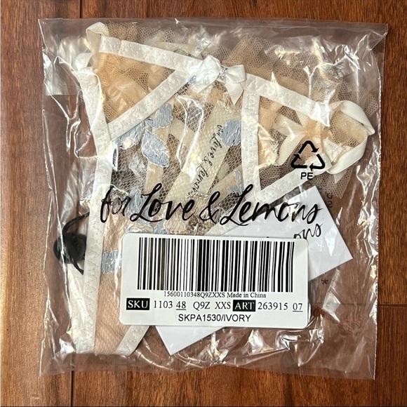 NWT FOR LOVE & LEMONS Floral Embroidered Ruffle Tulle‎ Bow Trim Thong Panty XXS - Picture 13 of 13